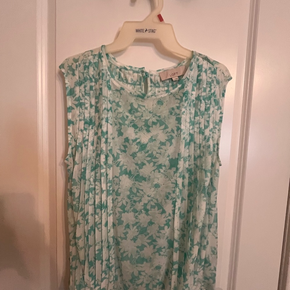 Loft Floral Sleeveless Top